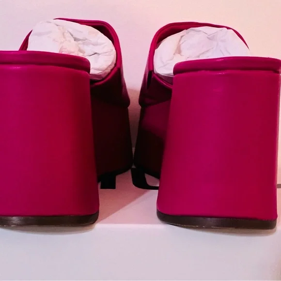 Schutz Hot Pink Marih Weekend Leather Sandals - Picture 9 of 12